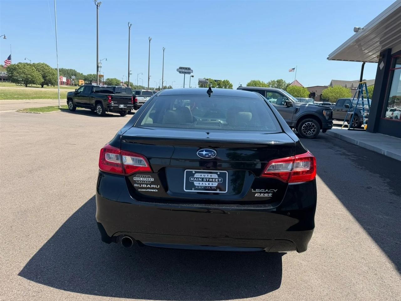 Subaru Legacy  2017
