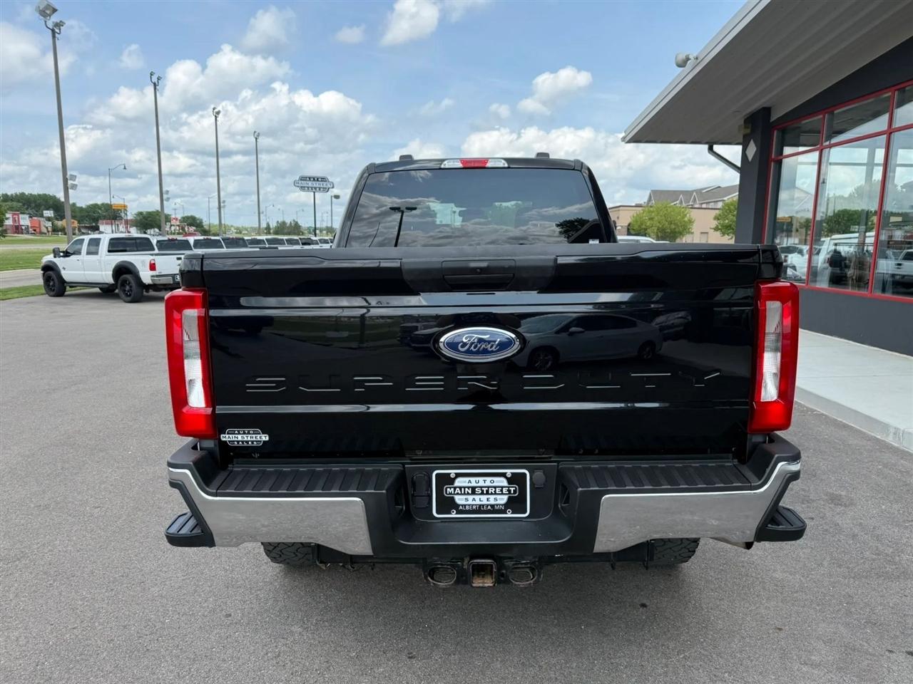 Ford F-250 SD  2023