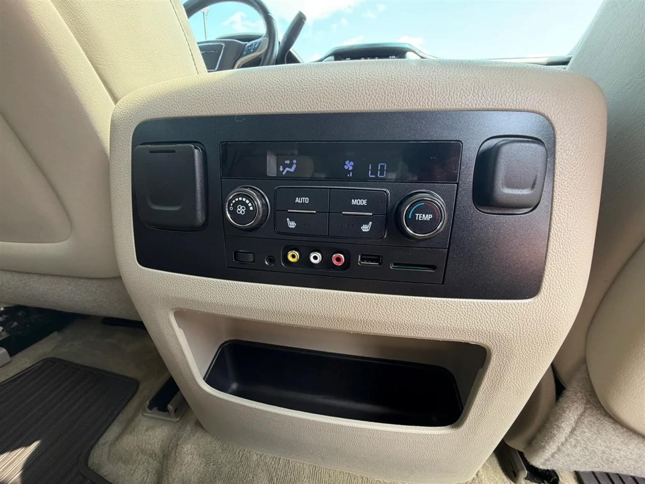 GMC Yukon Denali  2015