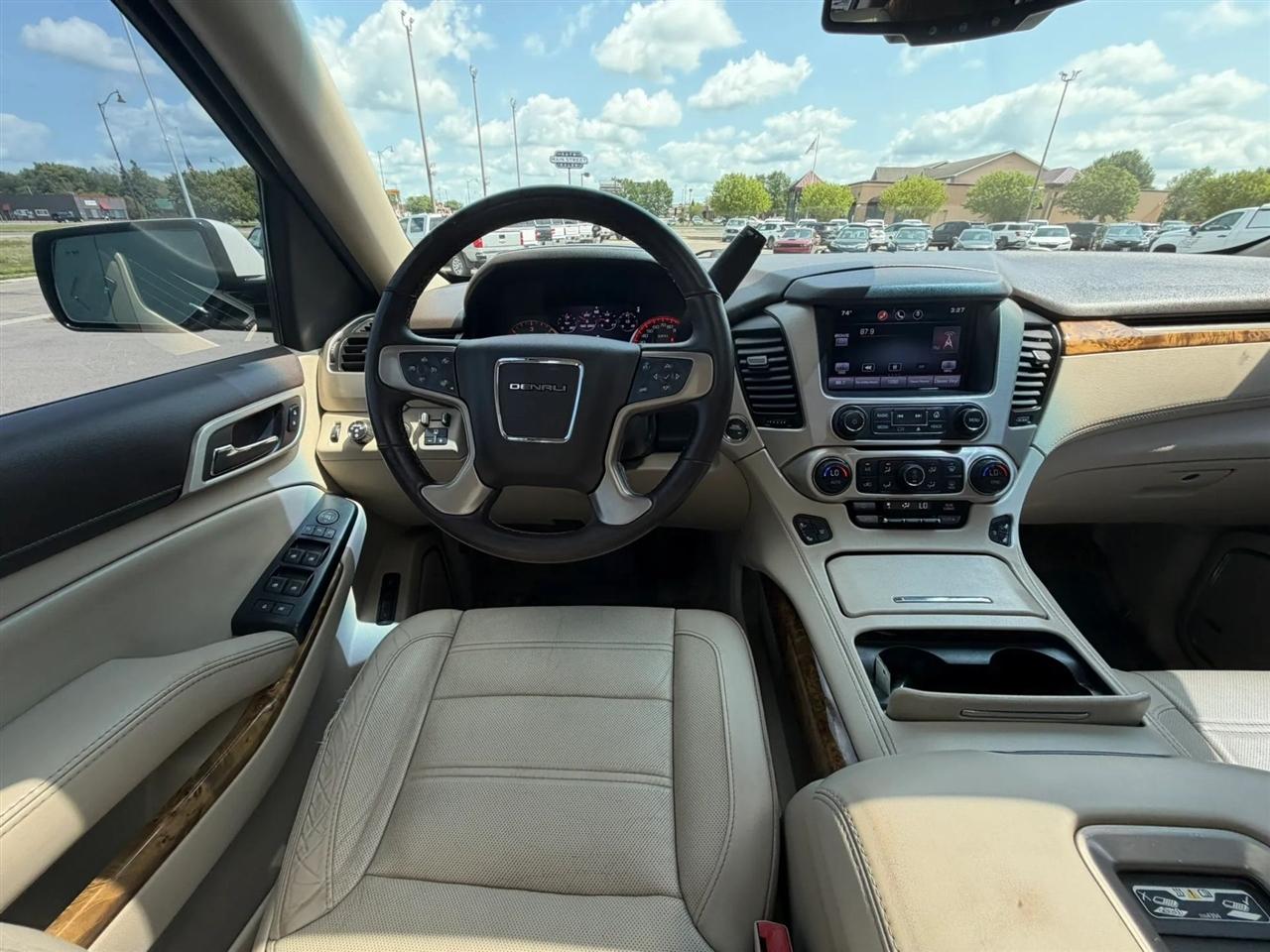 GMC Yukon Denali  2015