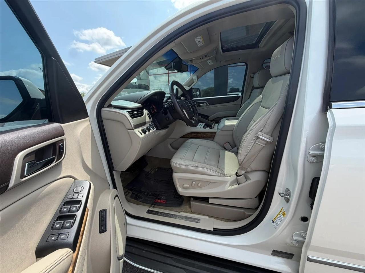 GMC Yukon Denali  2015