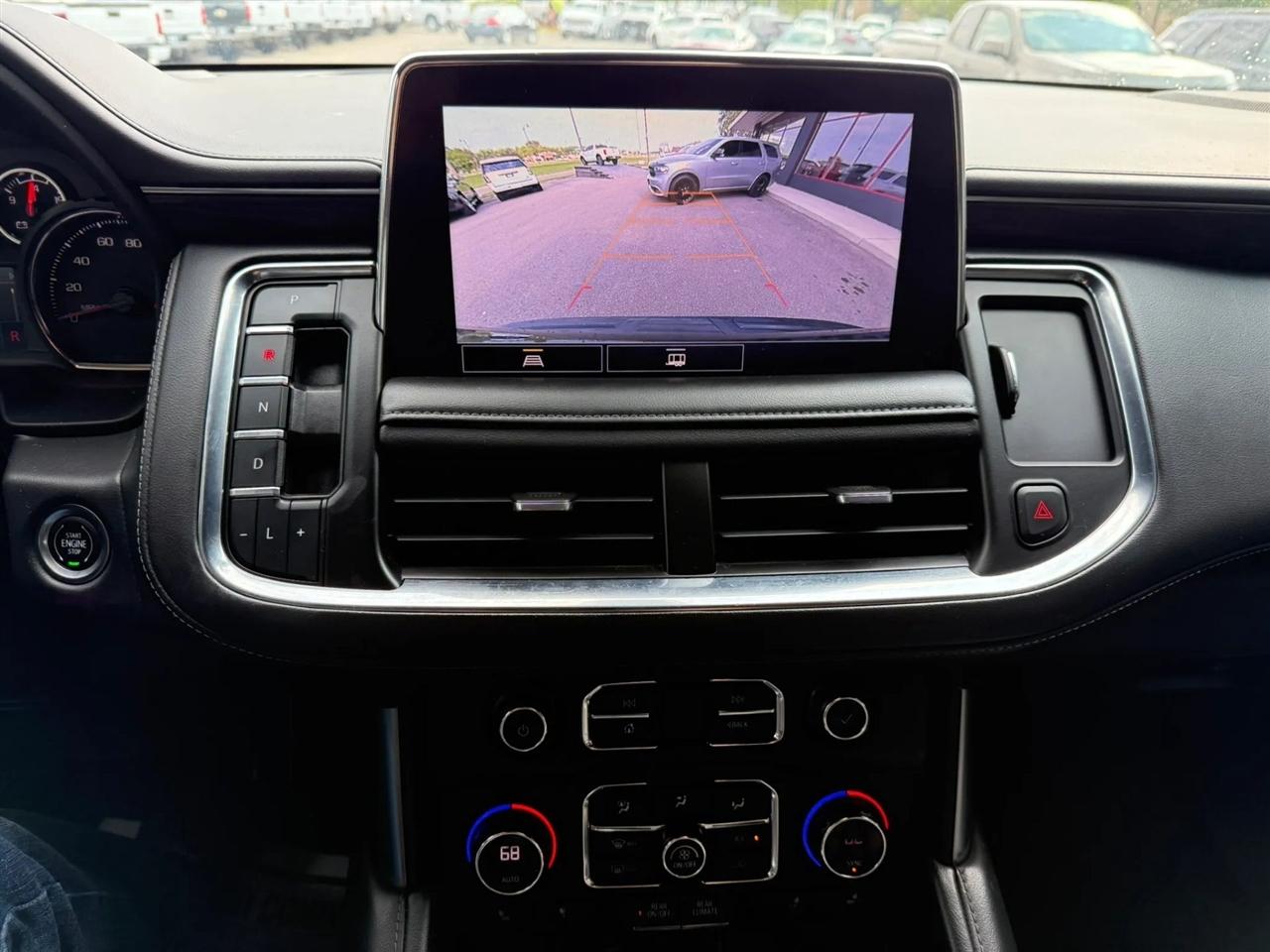 Chevrolet Suburban  2021