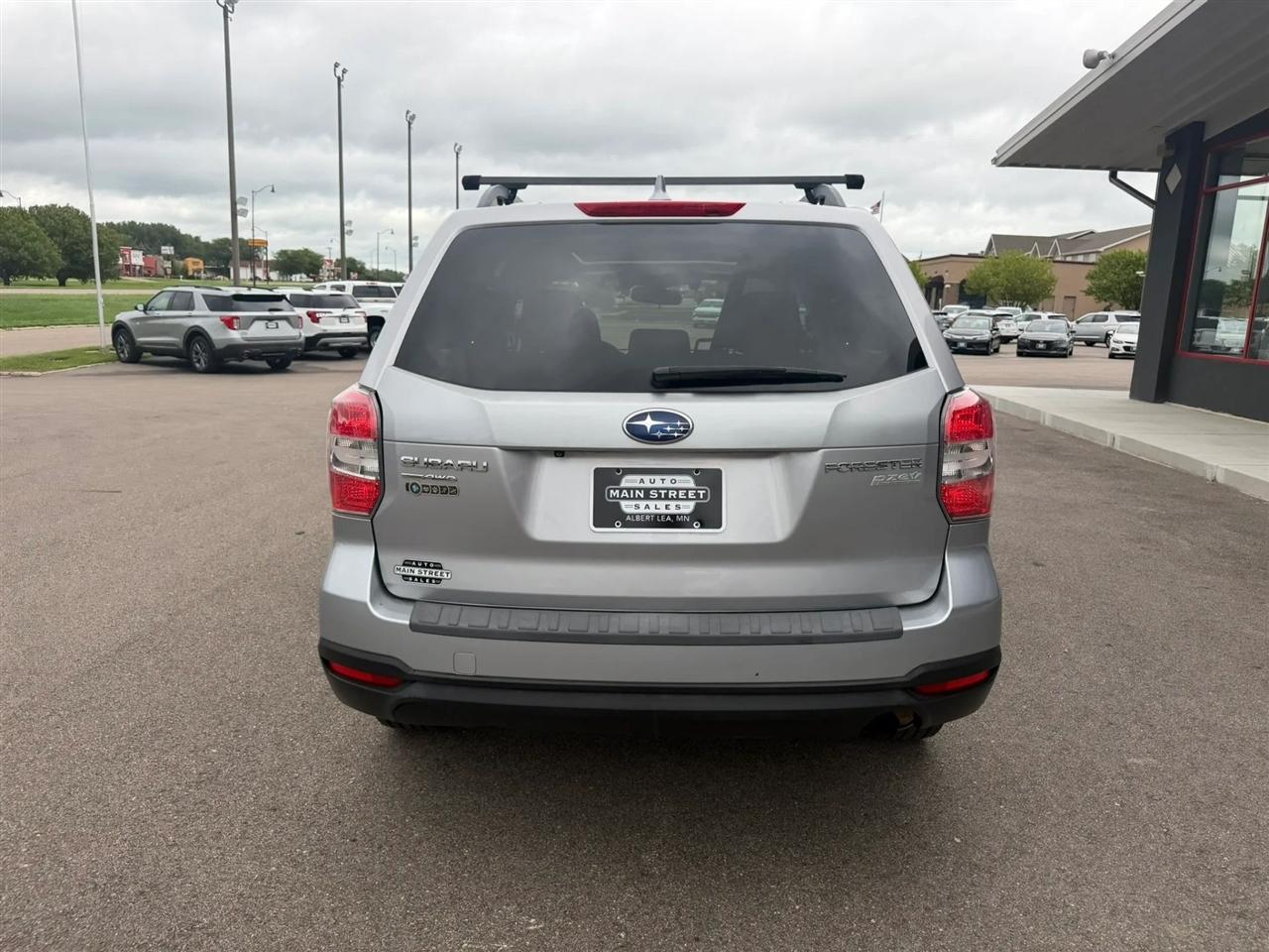 Subaru Forester  2016