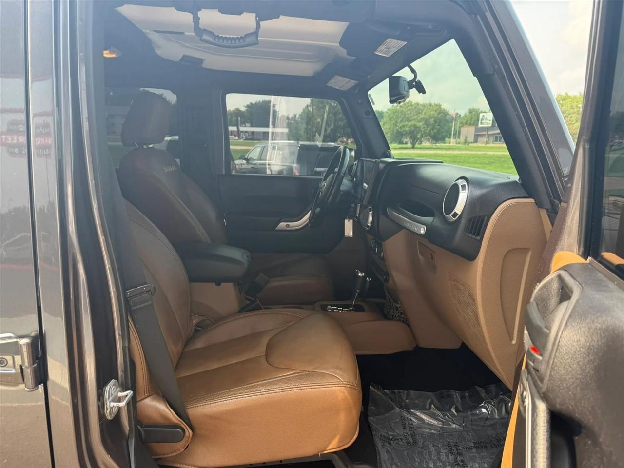 Jeep Wrangler  2014