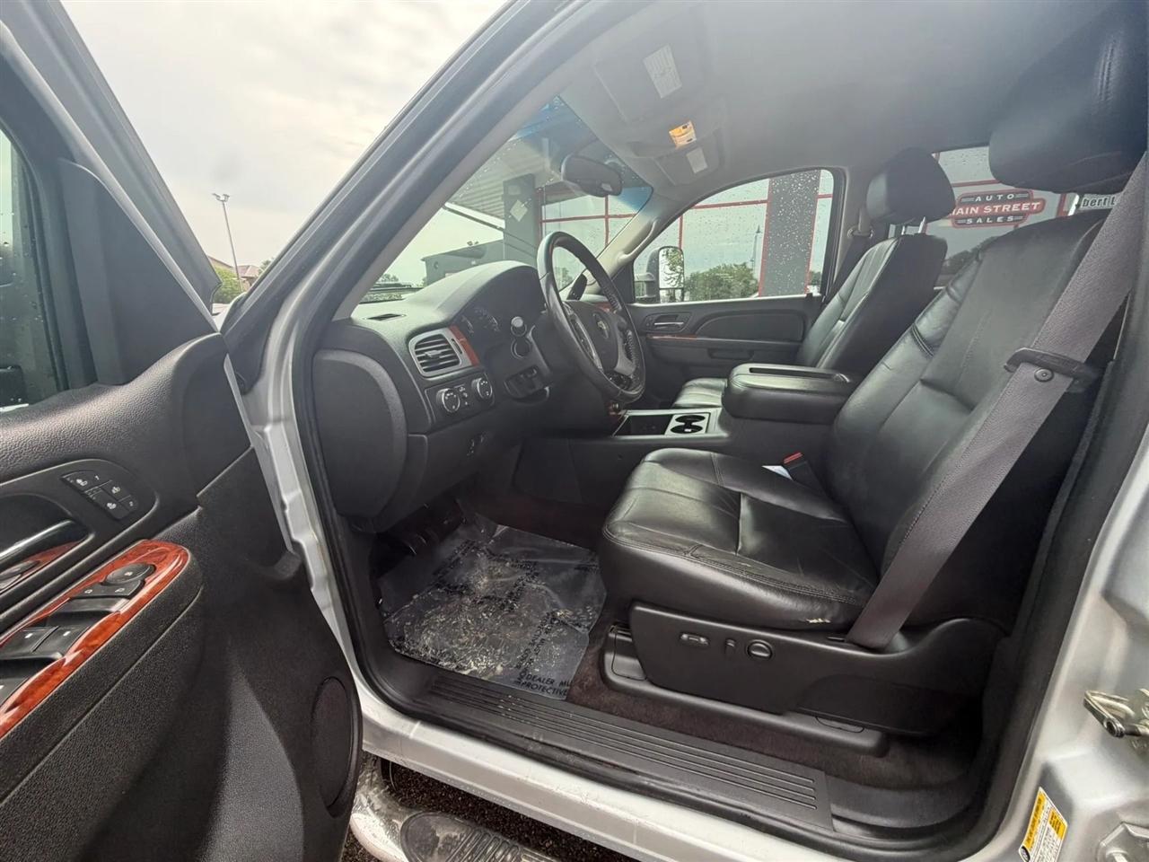 Chevrolet Silverado 3500HD  2011