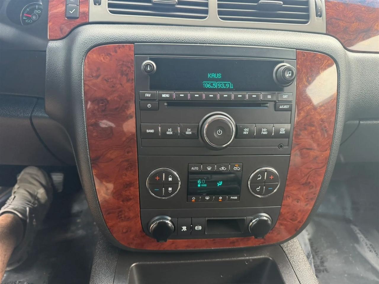 Chevrolet Silverado 3500HD  2011