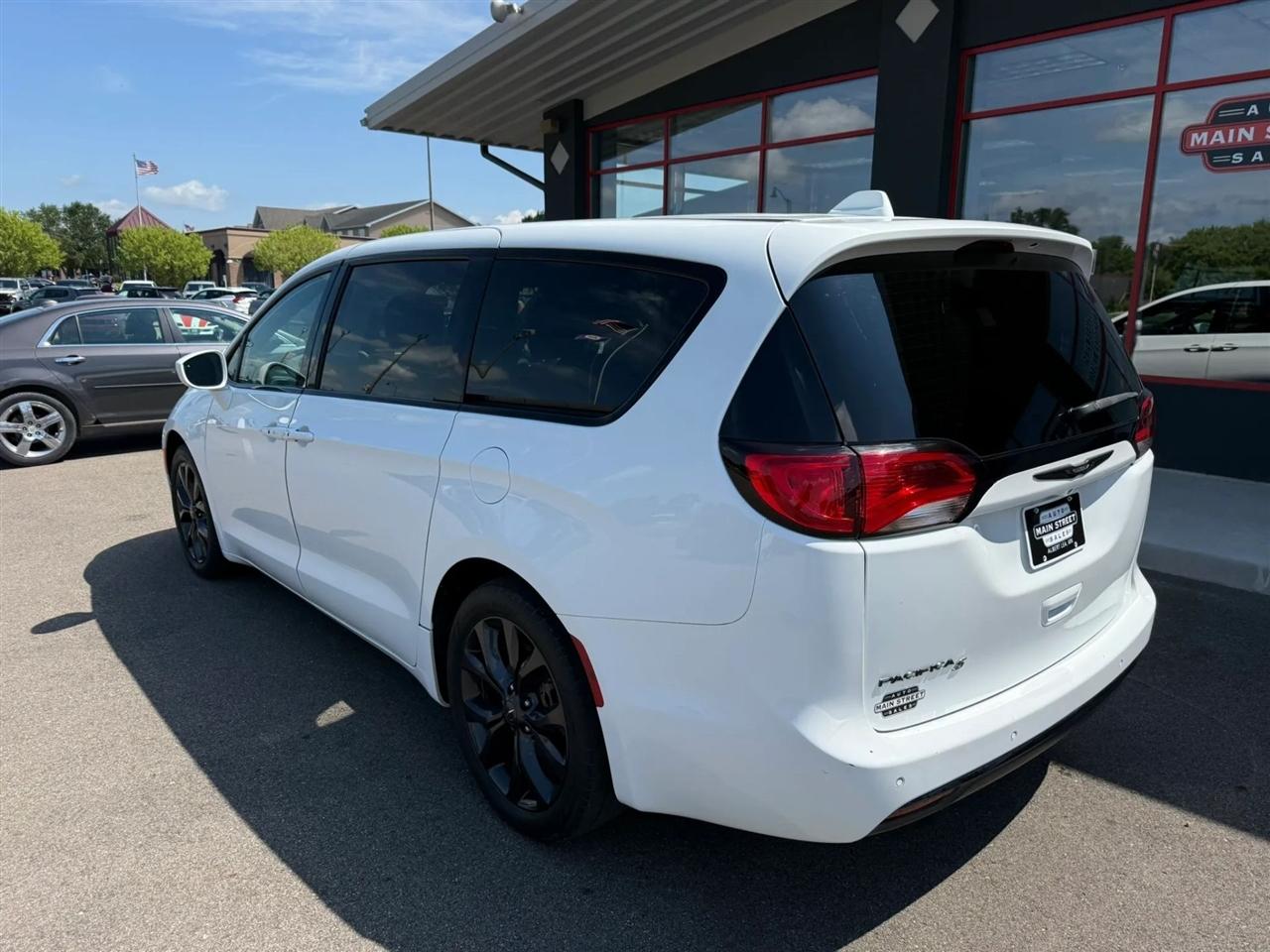 Chrysler Pacifica  2019