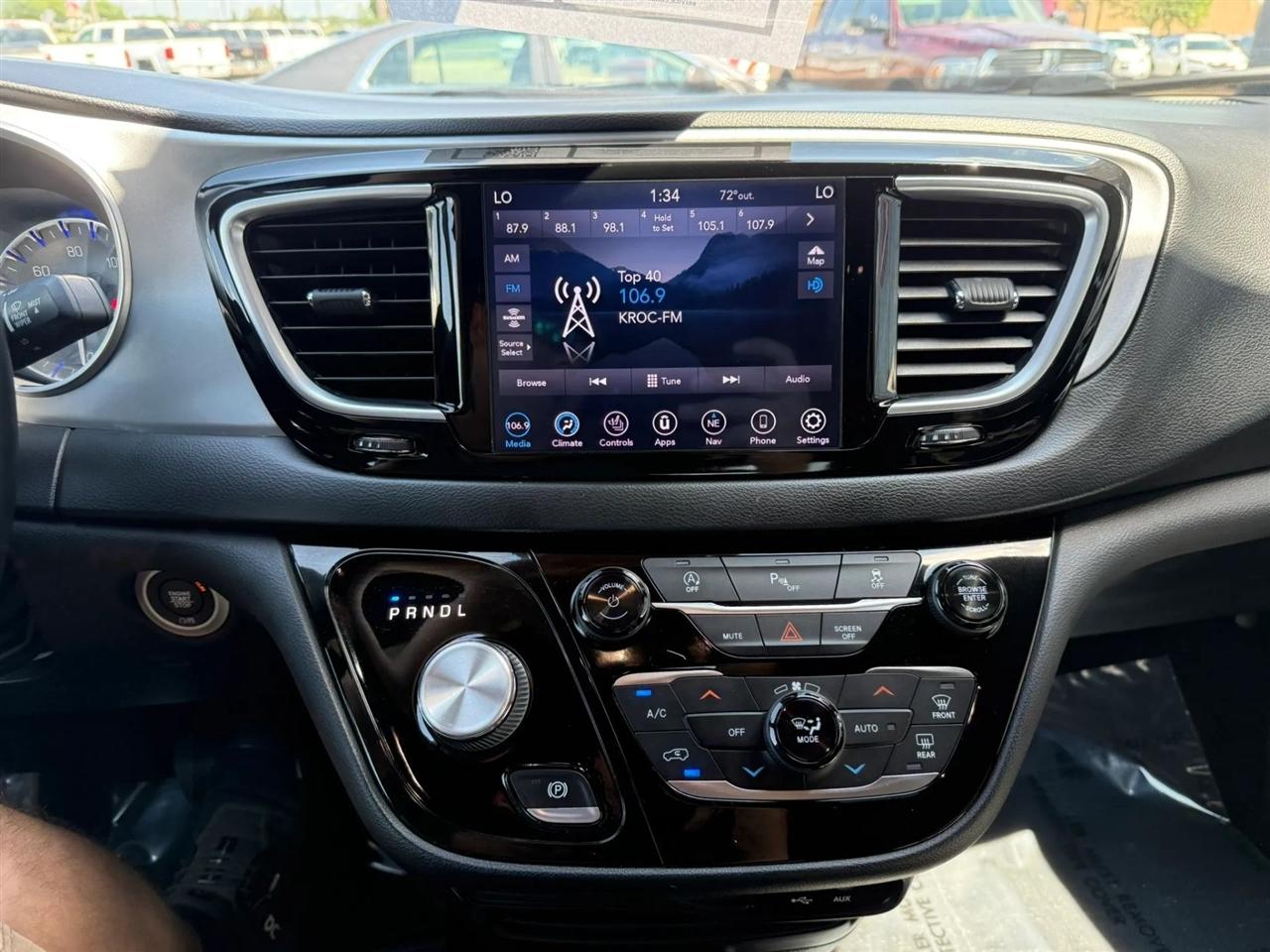 Chrysler Pacifica  2019