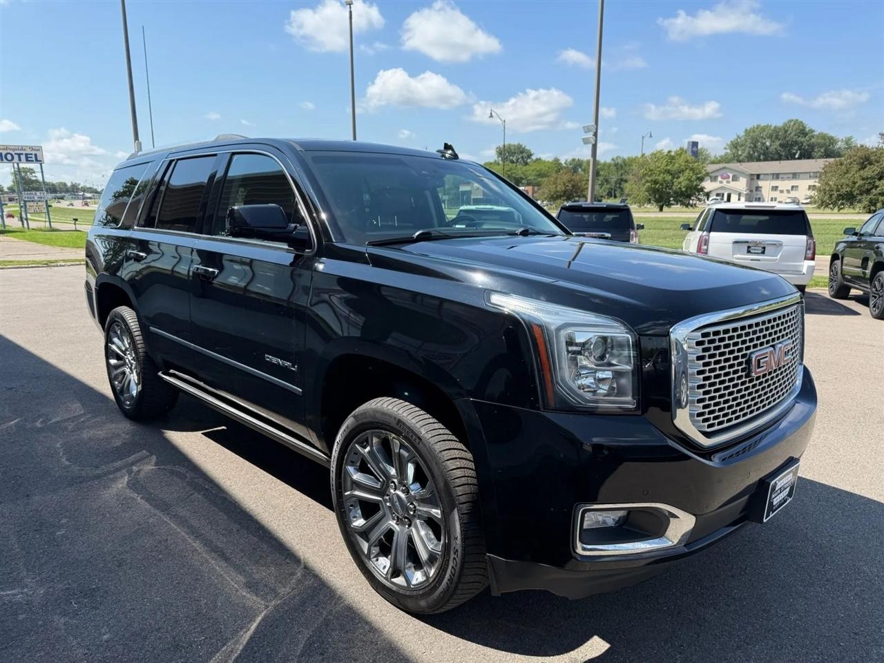 GMC Yukon Denali  2017