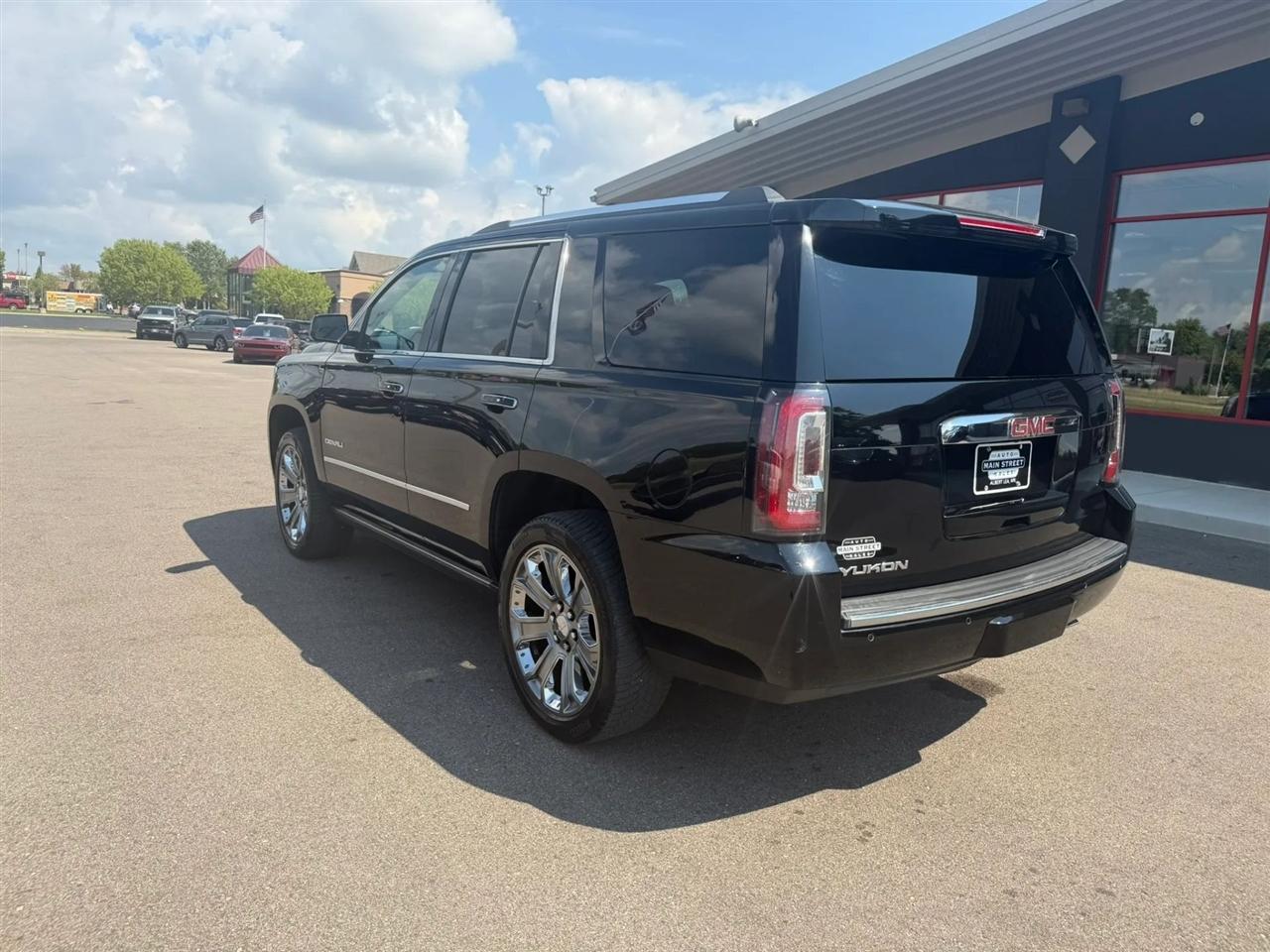 GMC Yukon Denali  2017