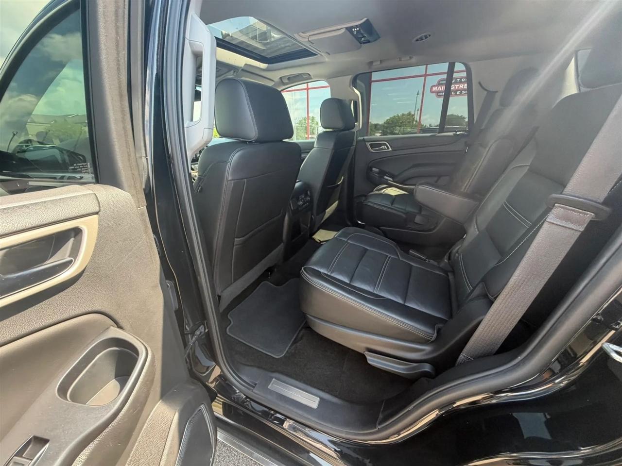 GMC Yukon Denali  2017