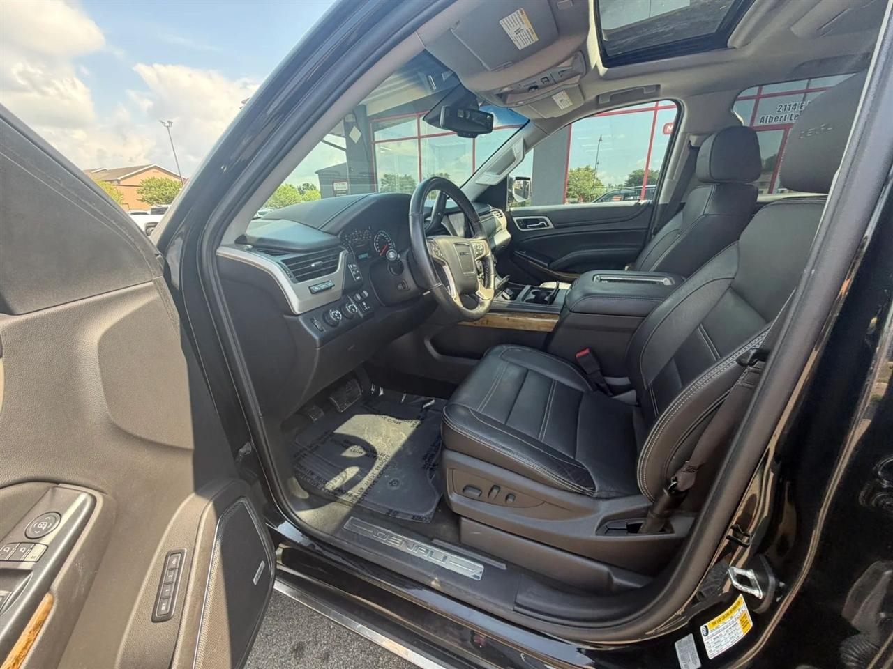 GMC Yukon Denali  2017