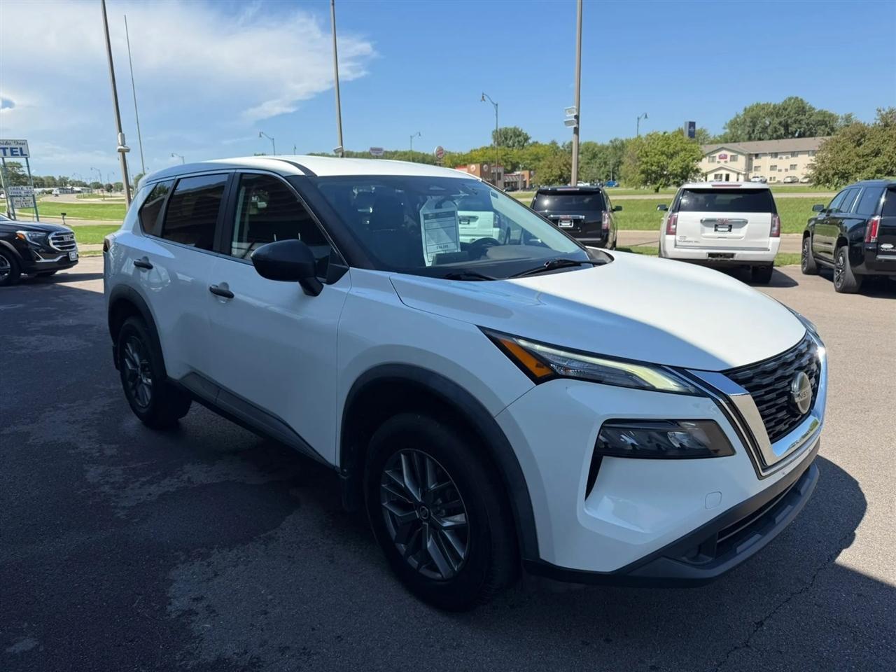 Nissan Rogue  2021
