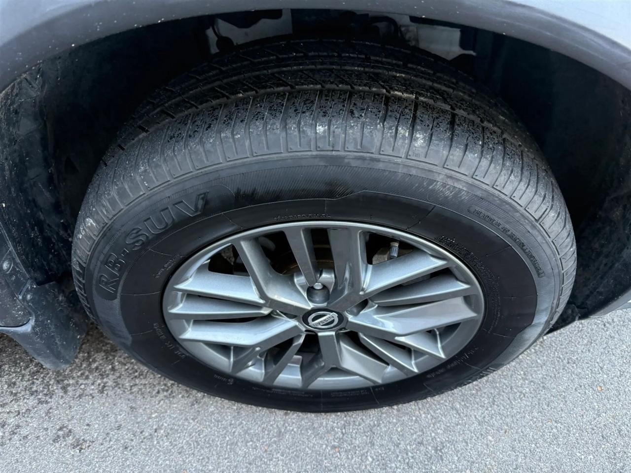 Nissan Rogue  2021