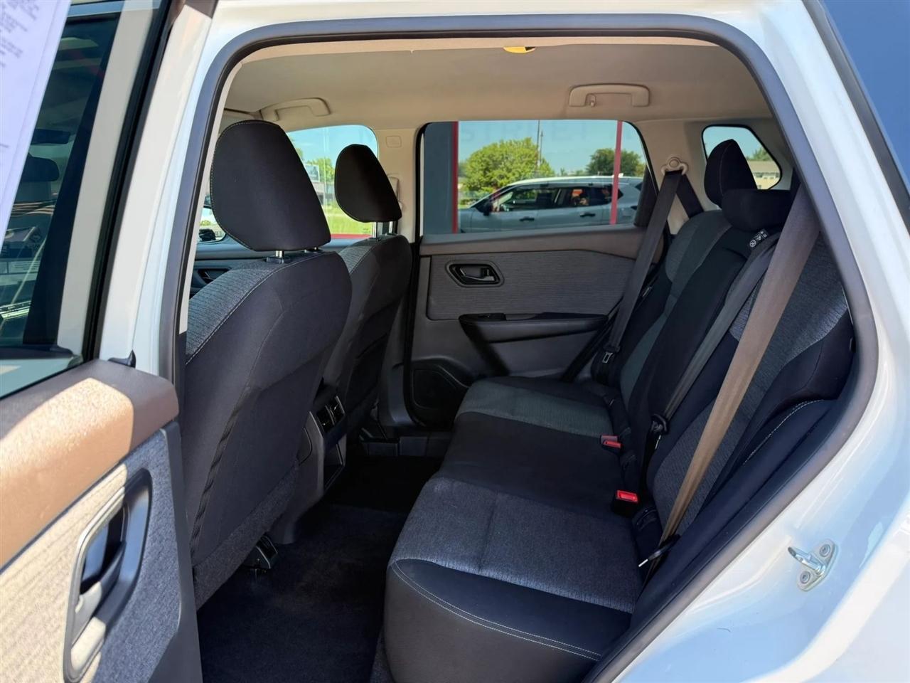 Nissan Rogue  2021