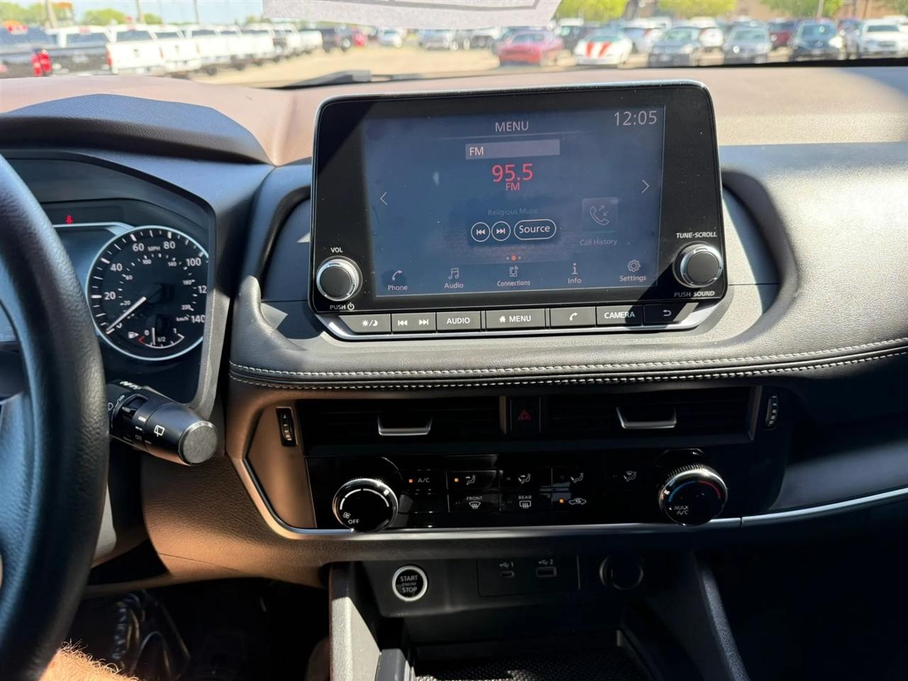 Nissan Rogue  2021
