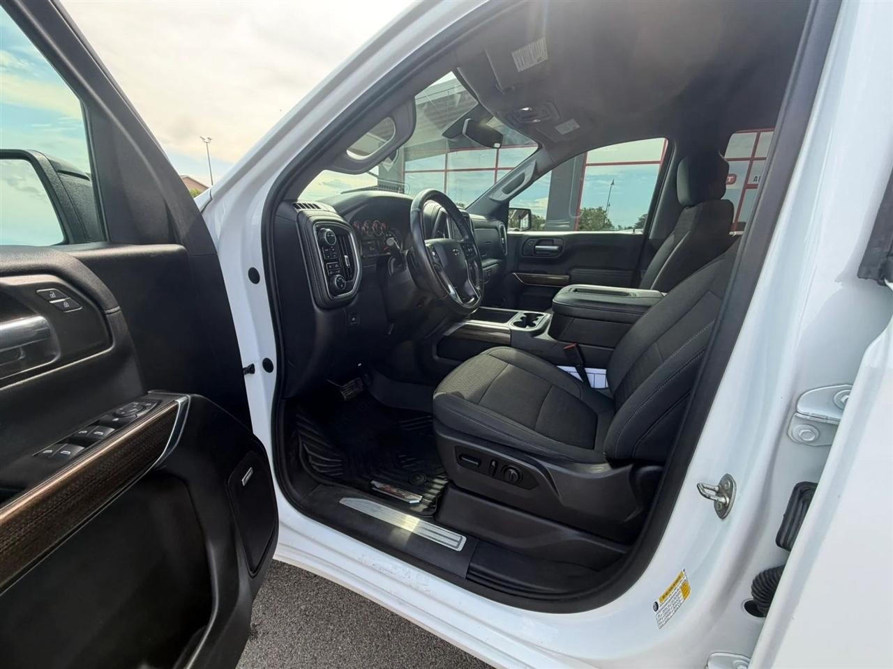 Chevrolet Silverado 1500  2021