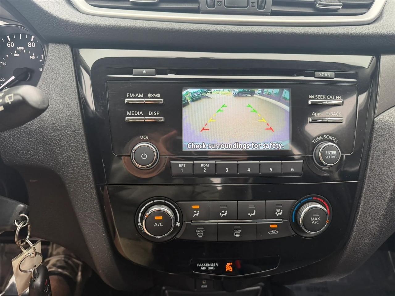 Nissan Rogue  2016