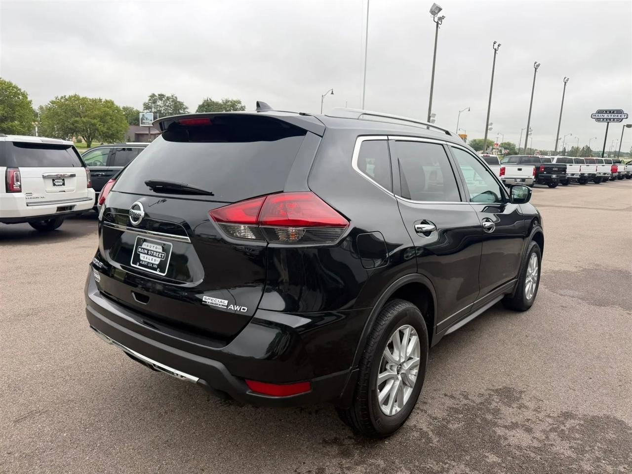Nissan Rogue  2020