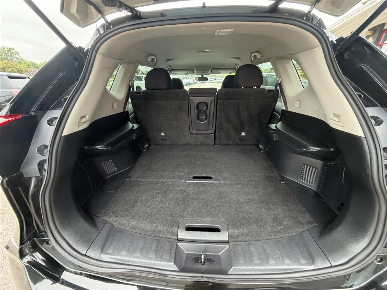 Nissan Rogue  2020