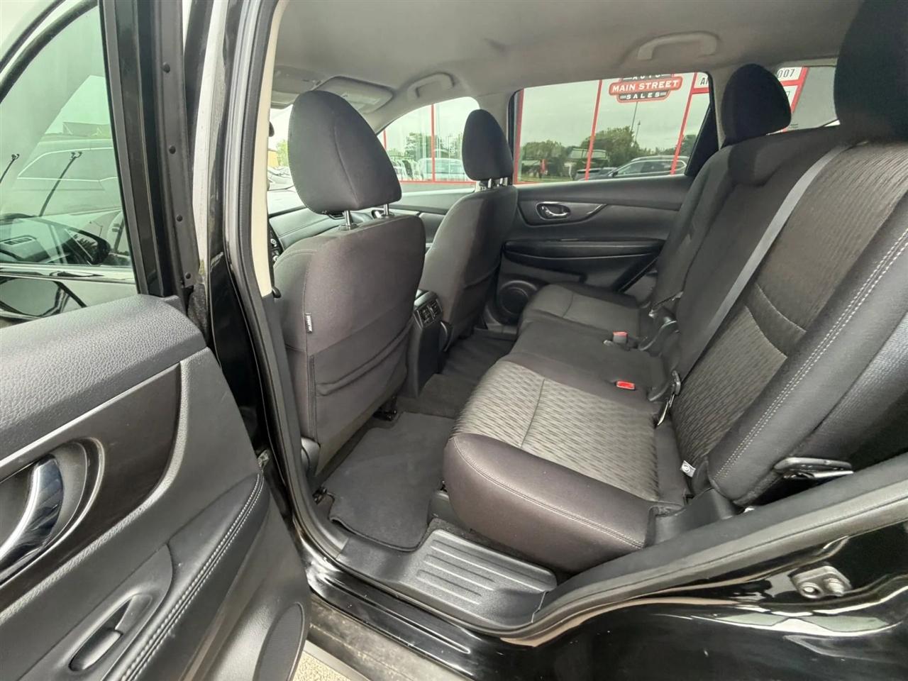 Nissan Rogue  2020