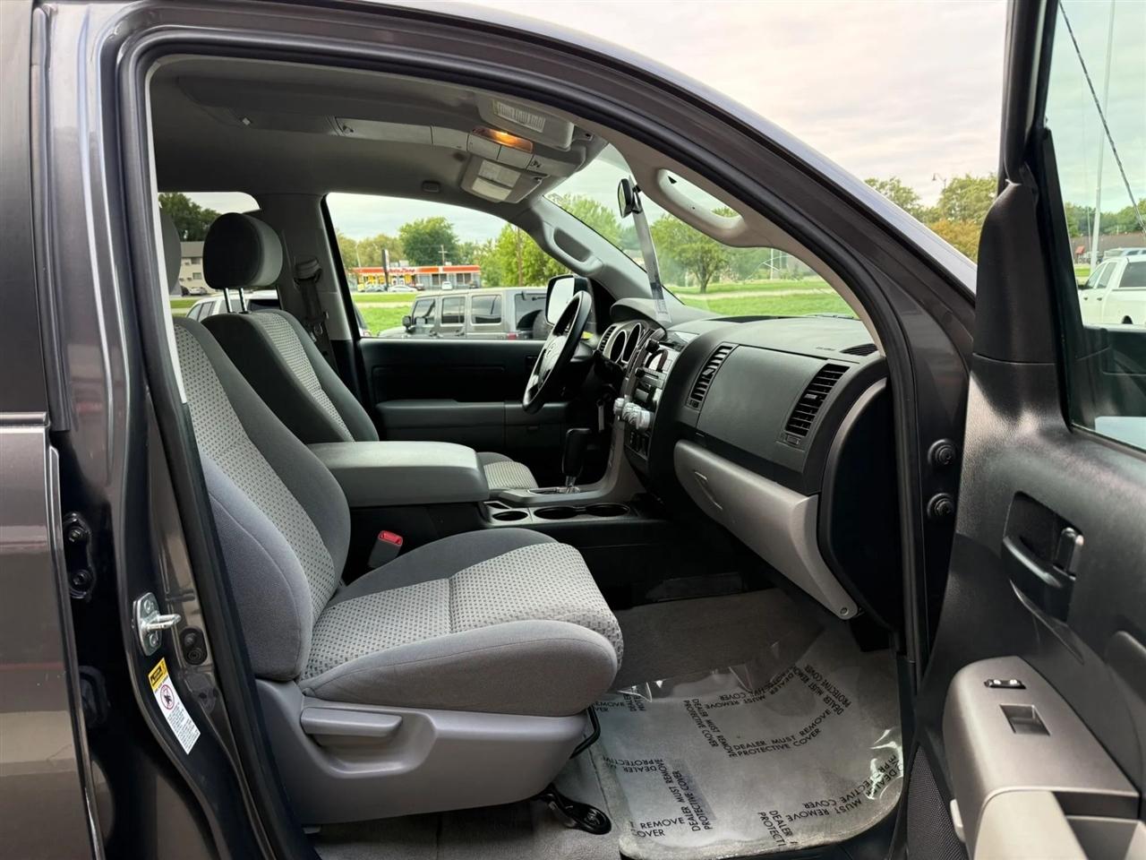 Toyota Tundra  2011