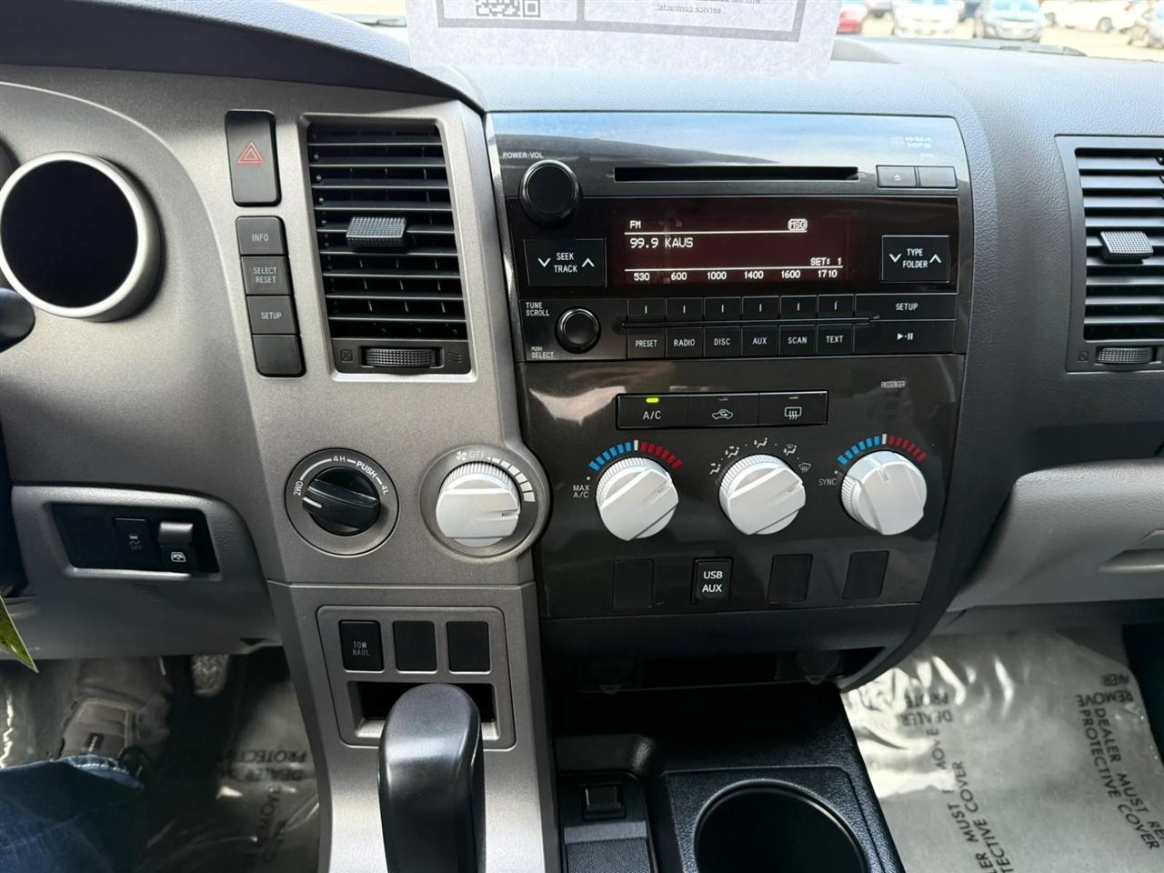 Toyota Tundra  2011