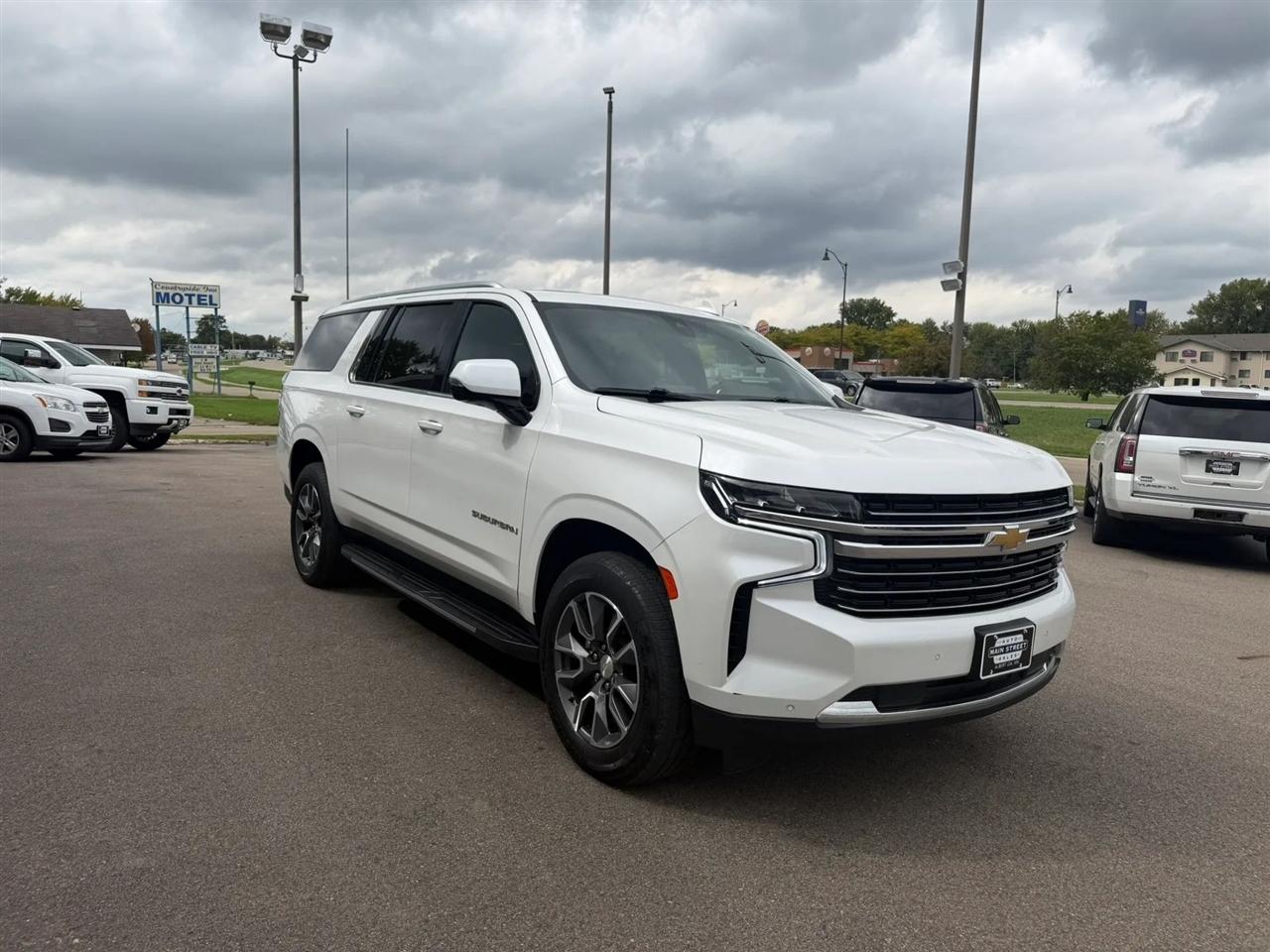 Chevrolet Suburban  2021