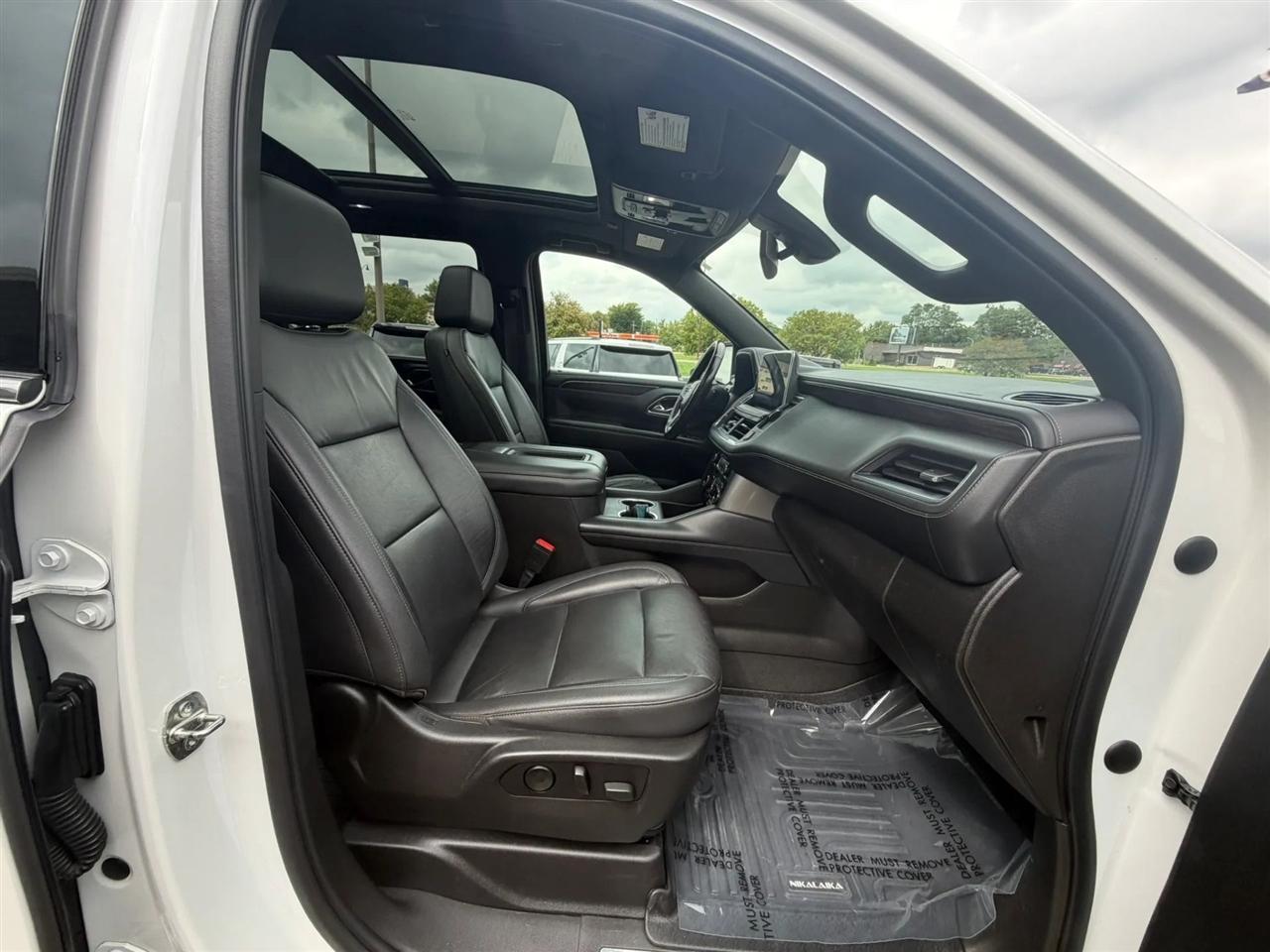 Chevrolet Suburban  2021