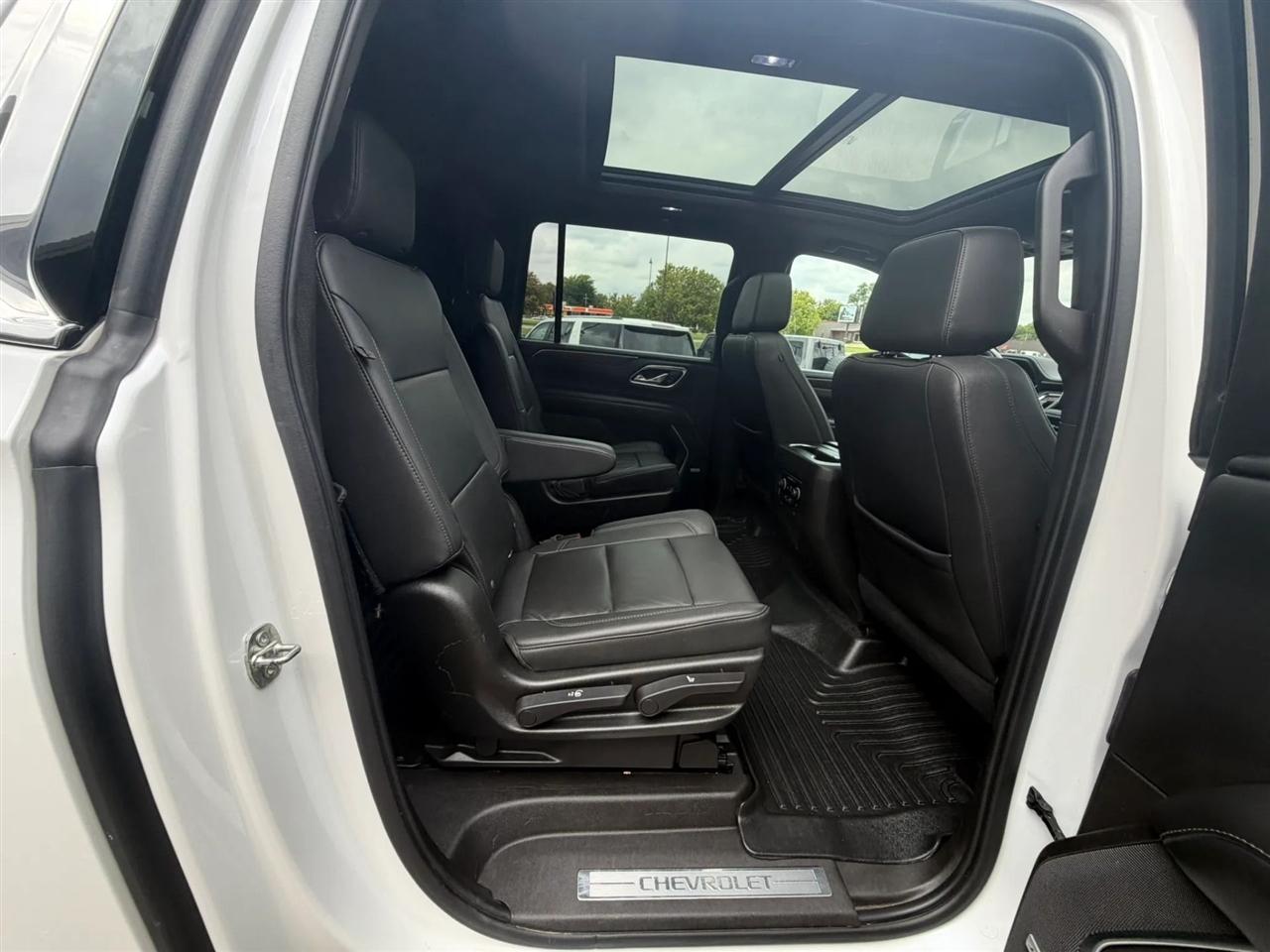 Chevrolet Suburban  2021