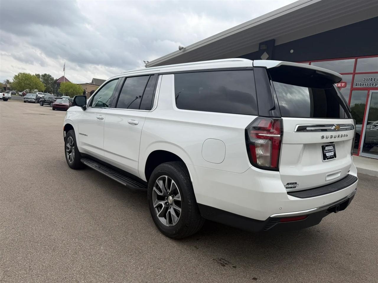 Chevrolet Suburban  2021