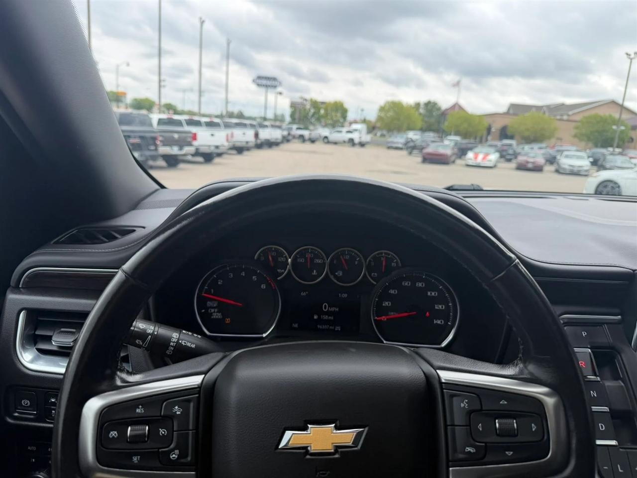 Chevrolet Suburban  2021