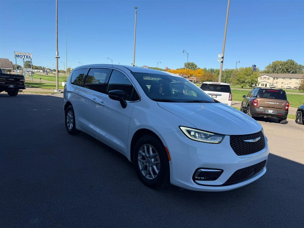 Chrysler Pacifica  2025
