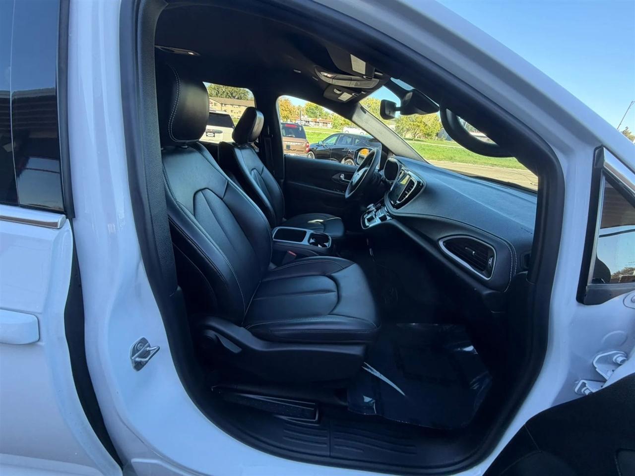 Chrysler Pacifica  2025