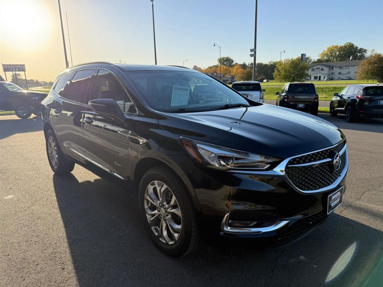 Buick Enclave  2021