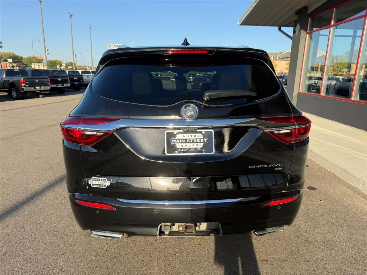 Buick Enclave  2021