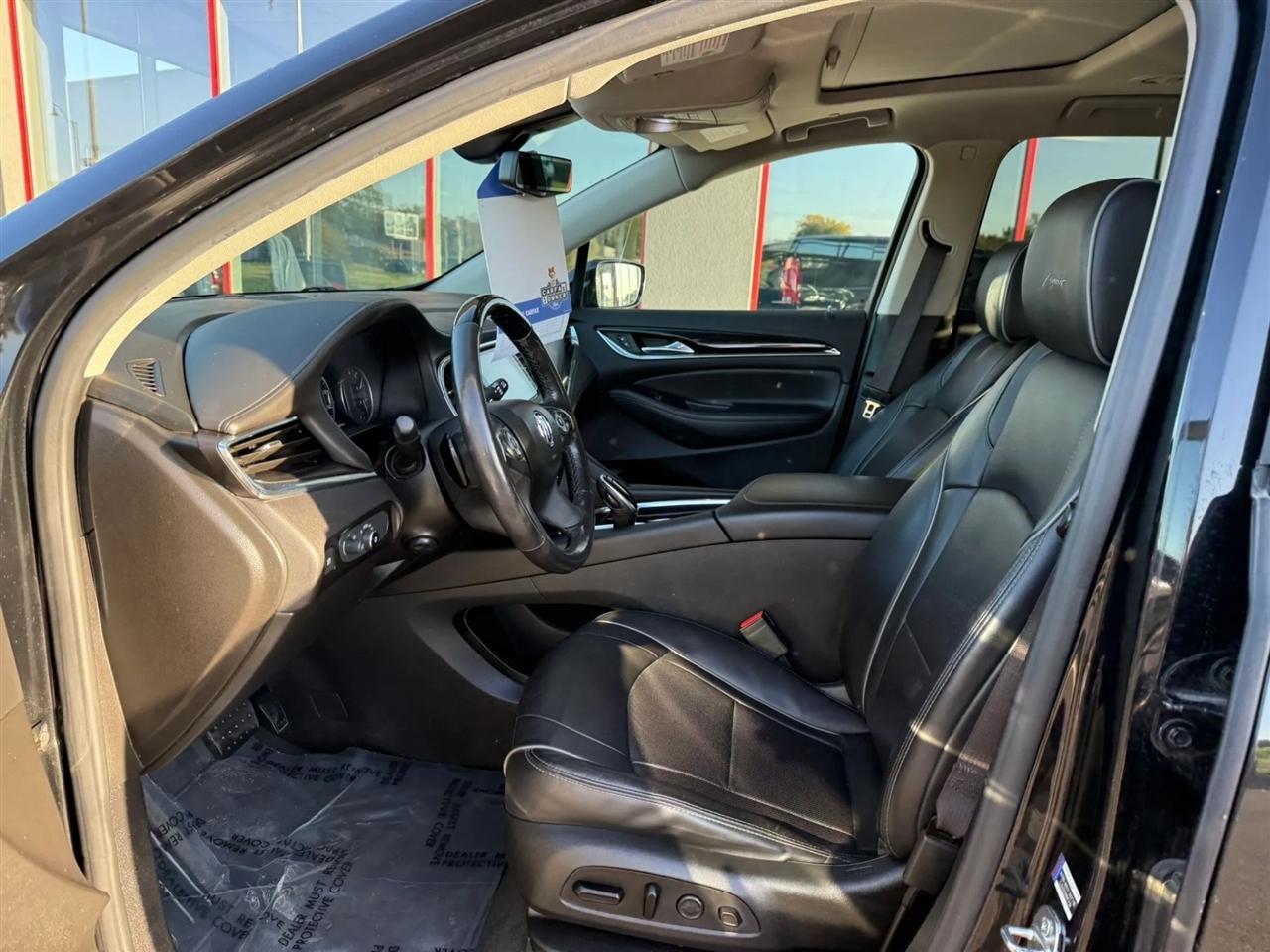 Buick Enclave  2021
