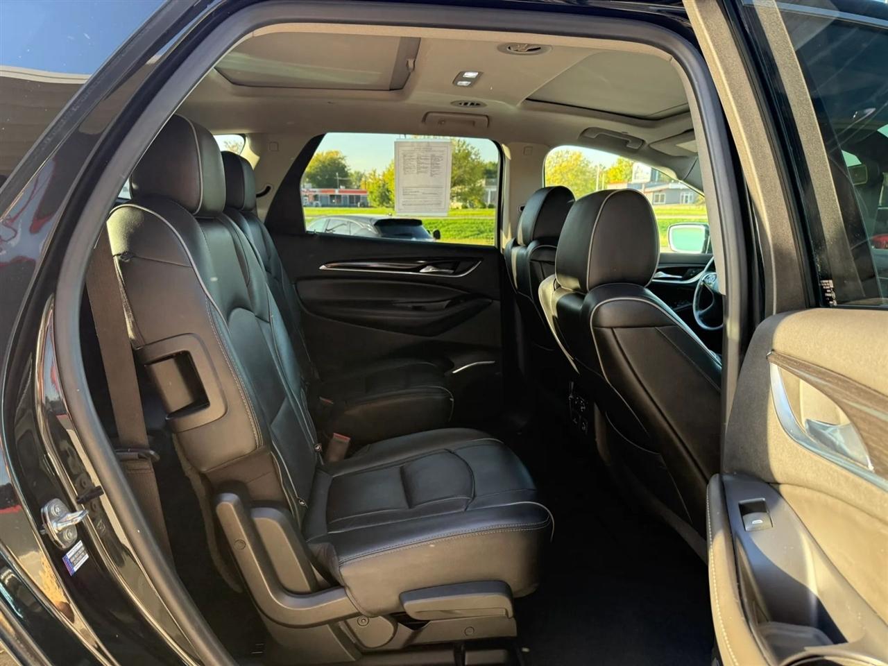 Buick Enclave  2021
