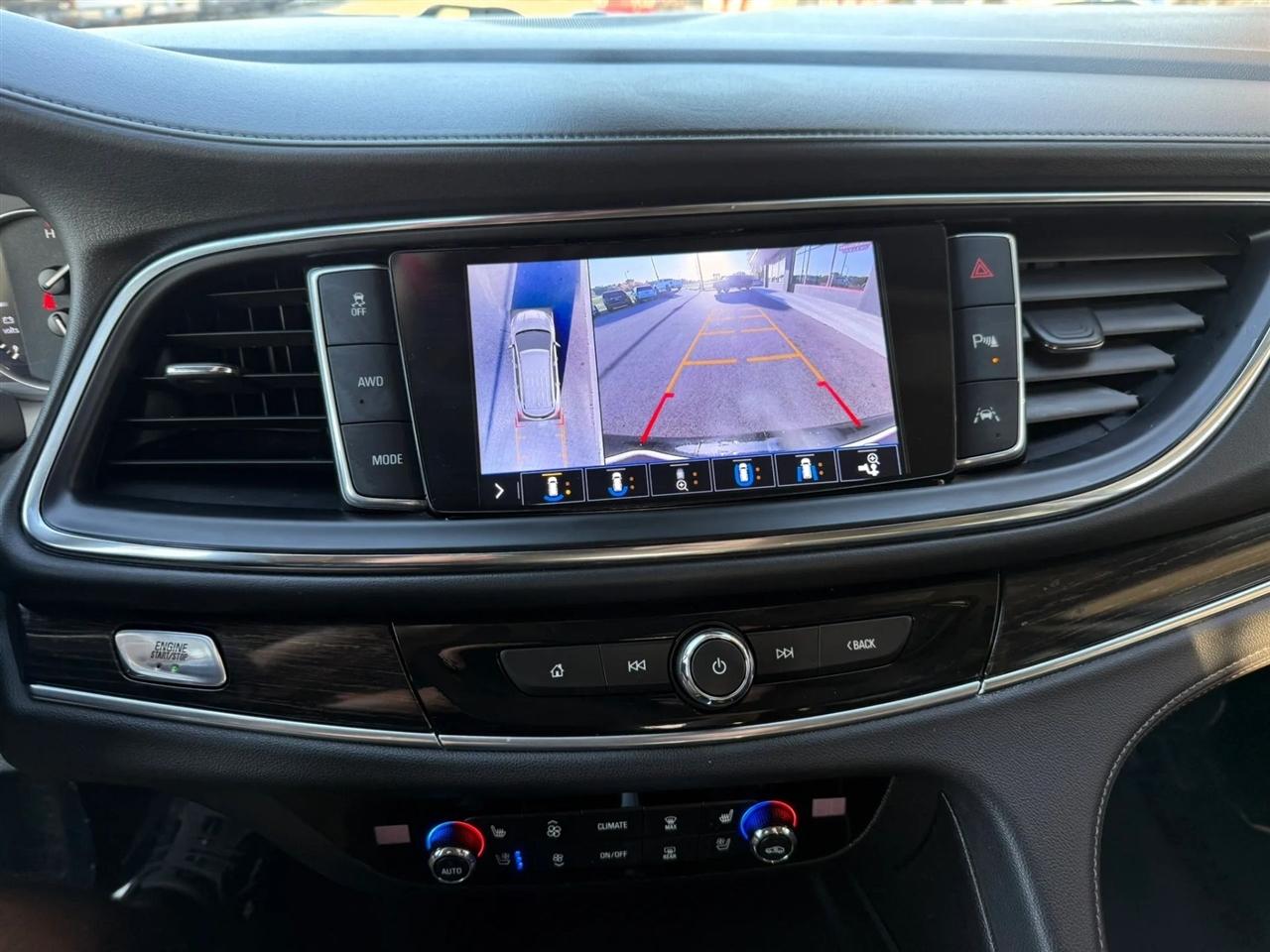 Buick Enclave  2021