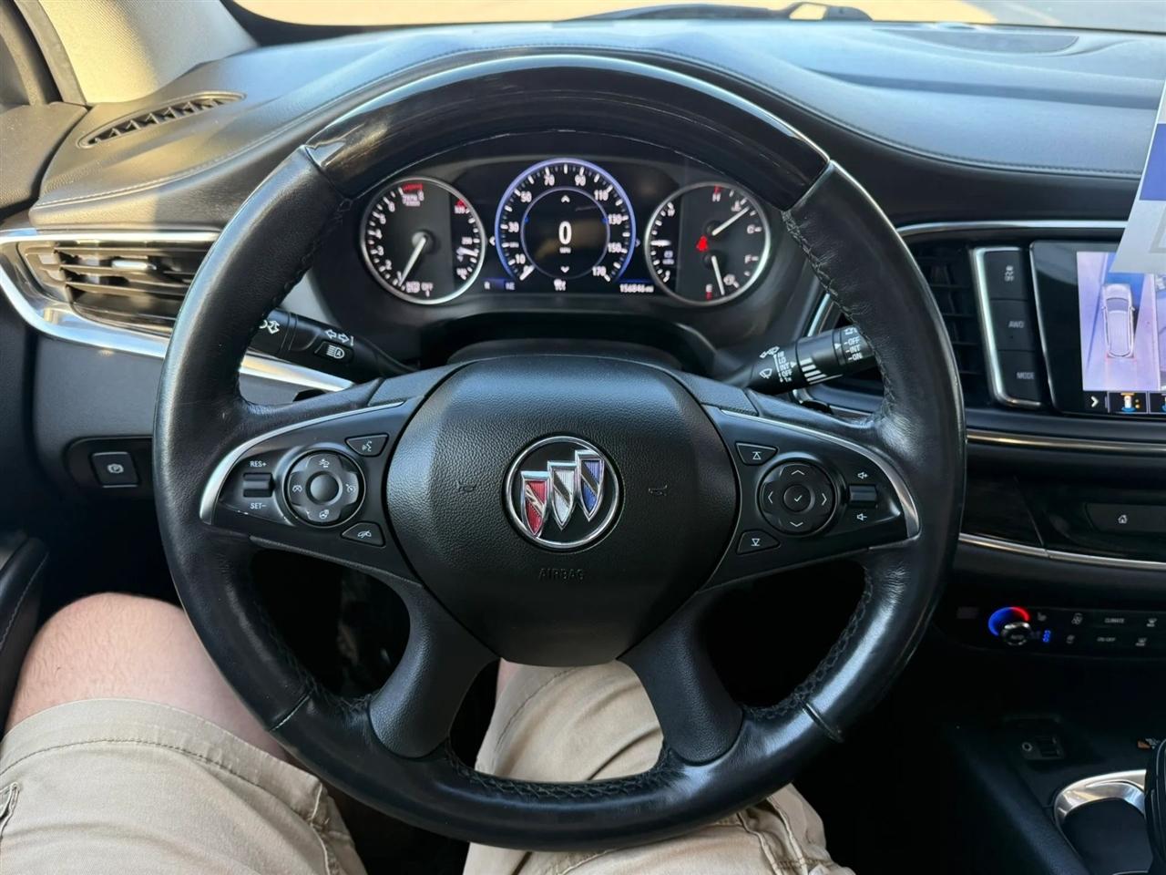 Buick Enclave  2021