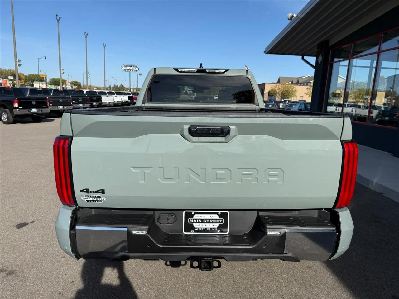 Toyota Tundra  2022