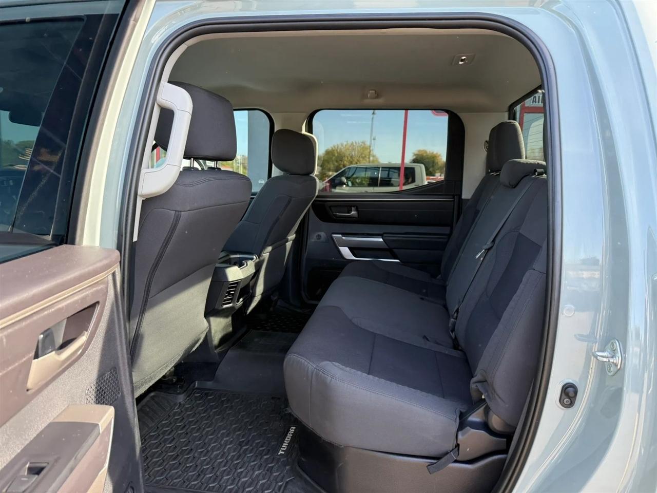 Toyota Tundra  2022
