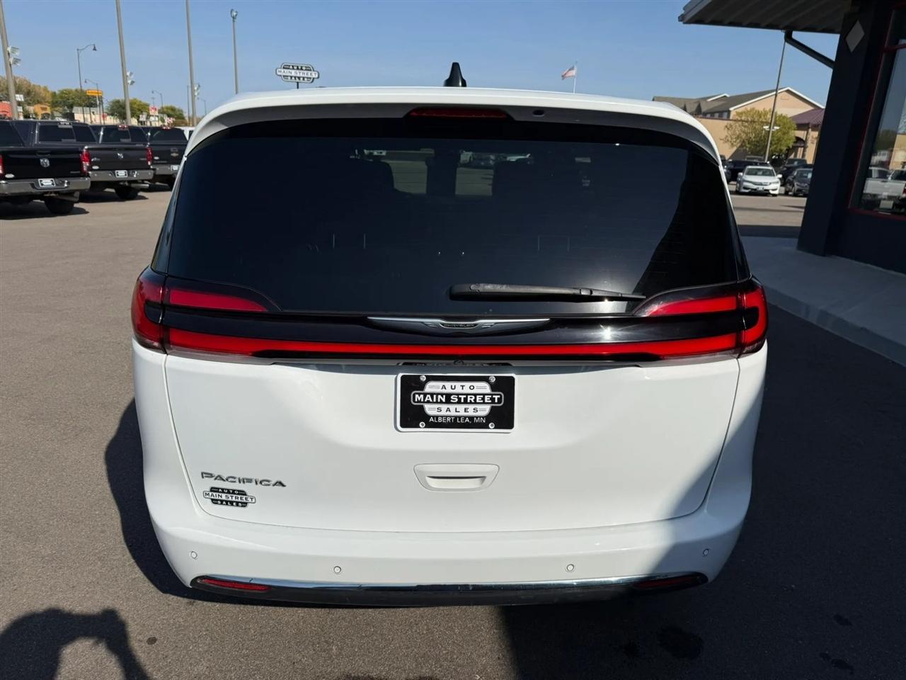 Chrysler Pacifica  2023