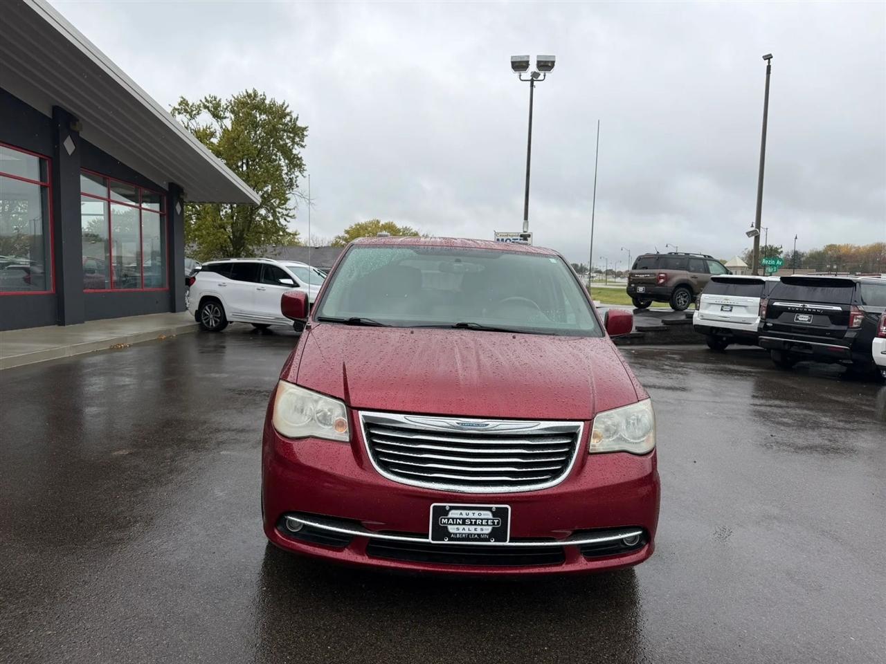 Chrysler Town & Country  2012