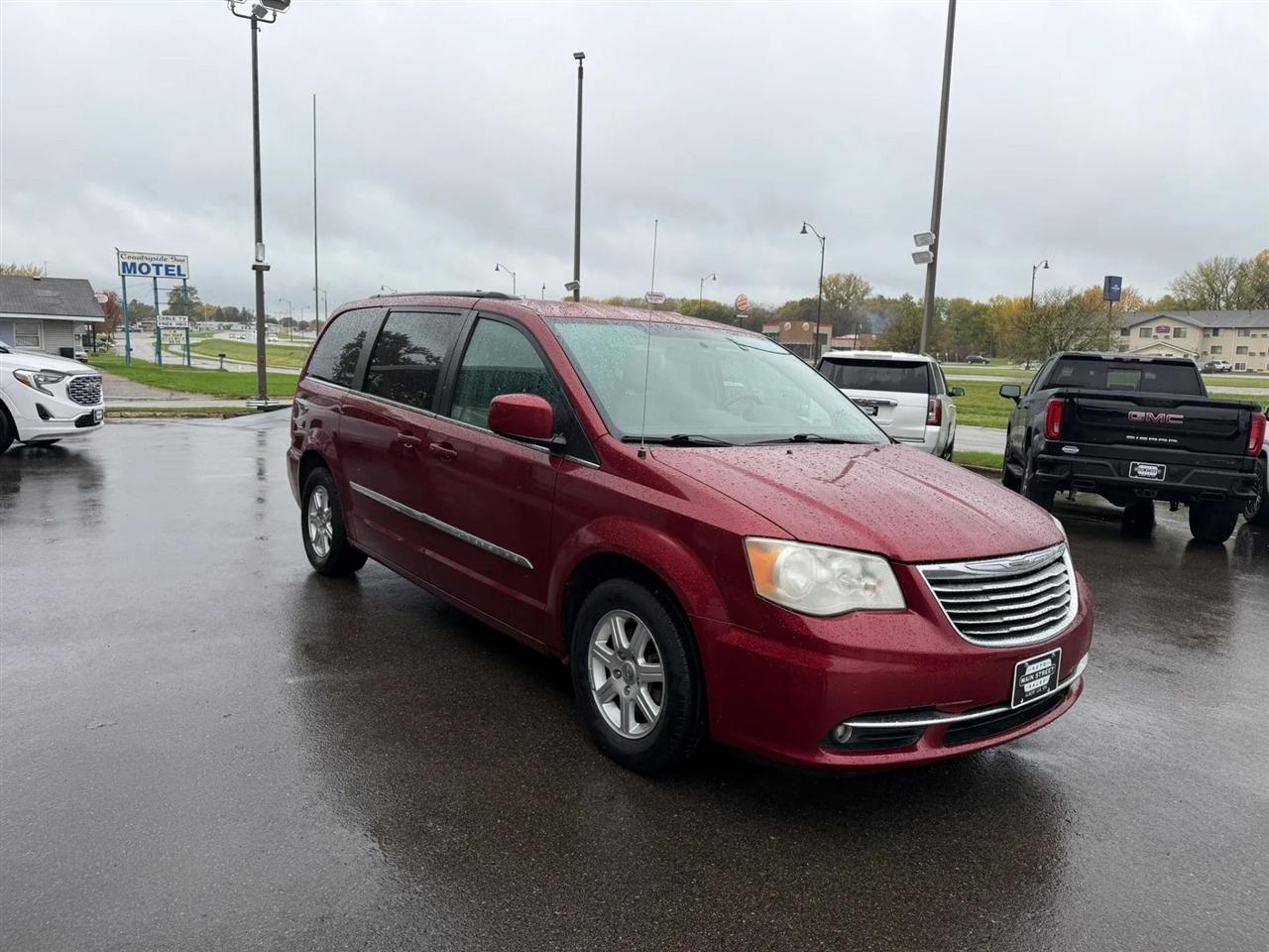 Chrysler Town & Country  2012