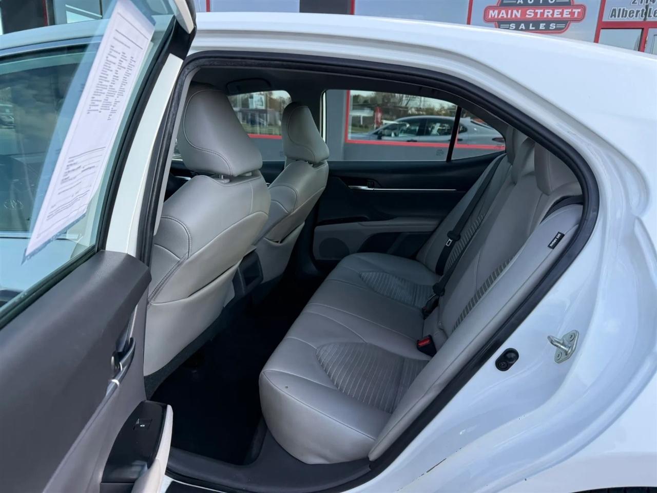 Toyota Camry  2020