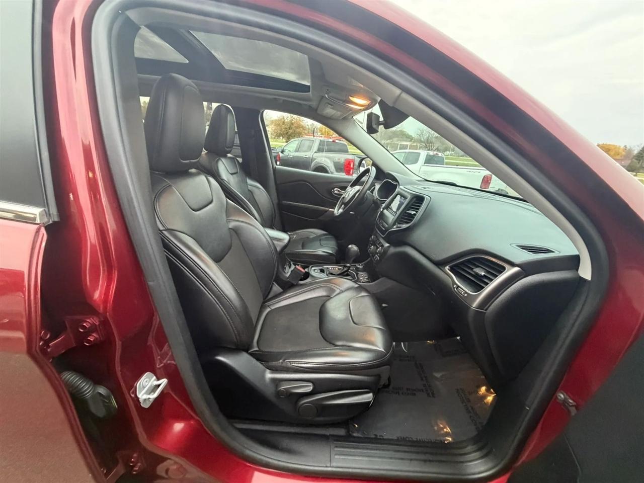 Jeep Cherokee  2019