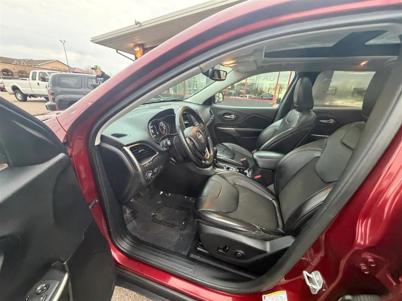 Jeep Cherokee  2019