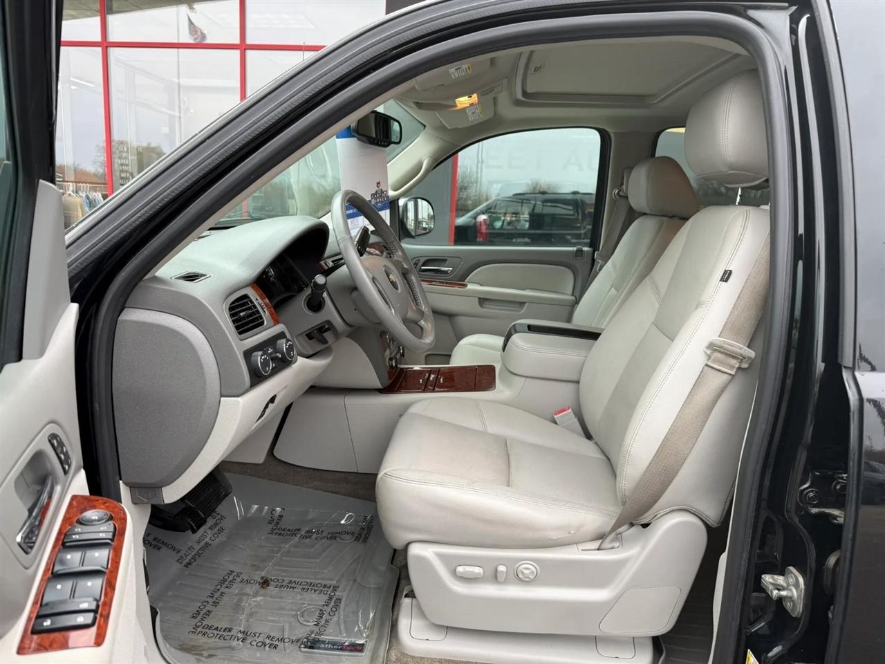 Chevrolet Avalanche  2013