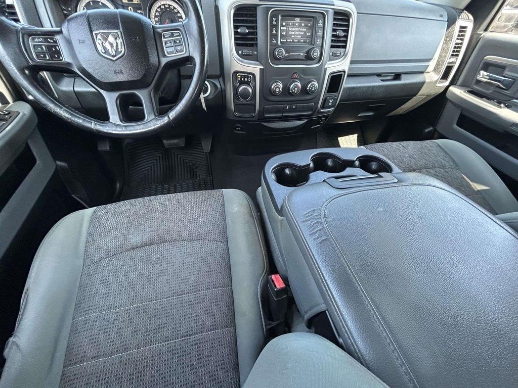 RAM 1500 2WD Quad Cab 140.5" Big Horn 2015